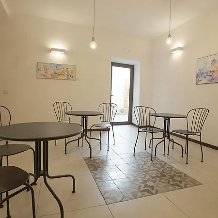 Cortile Baronello Πανσιόν *