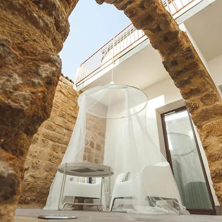 Cortile Baronello Αγκριτζέντο