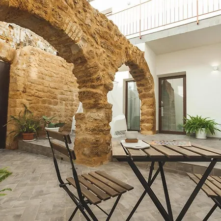 Cortile Baronello 4*