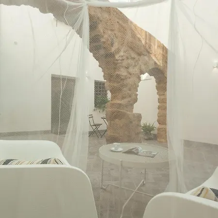 Cortile Baronello * Αγκριτζέντο