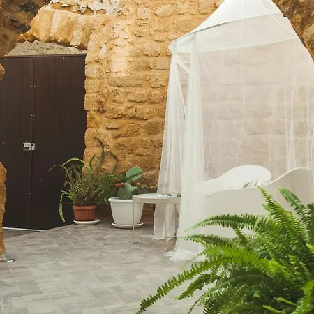 Πανσιόν Cortile Baronello *