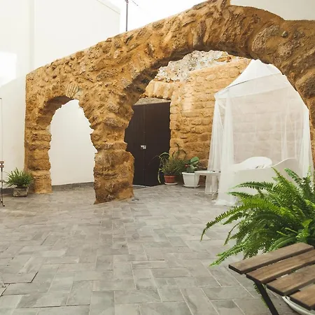 Cortile Baronello Αγκριτζέντο