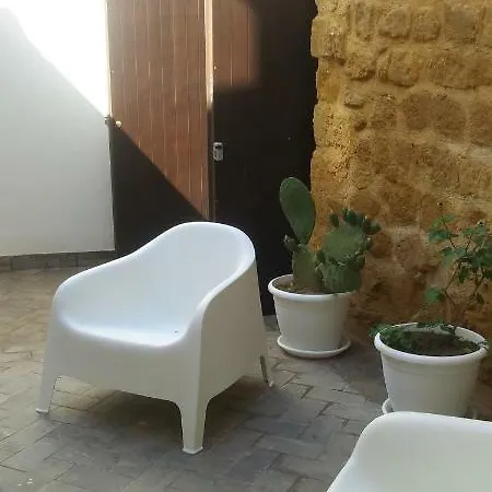 Πανσιόν Cortile Baronello *