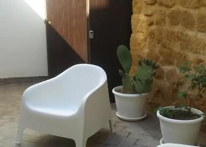 Cortile Baronello
